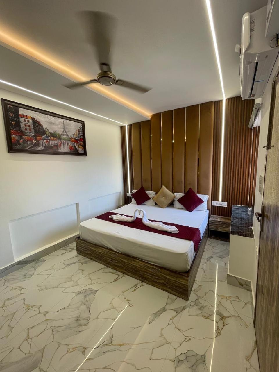Hotel Robin Amritsar Exterior photo