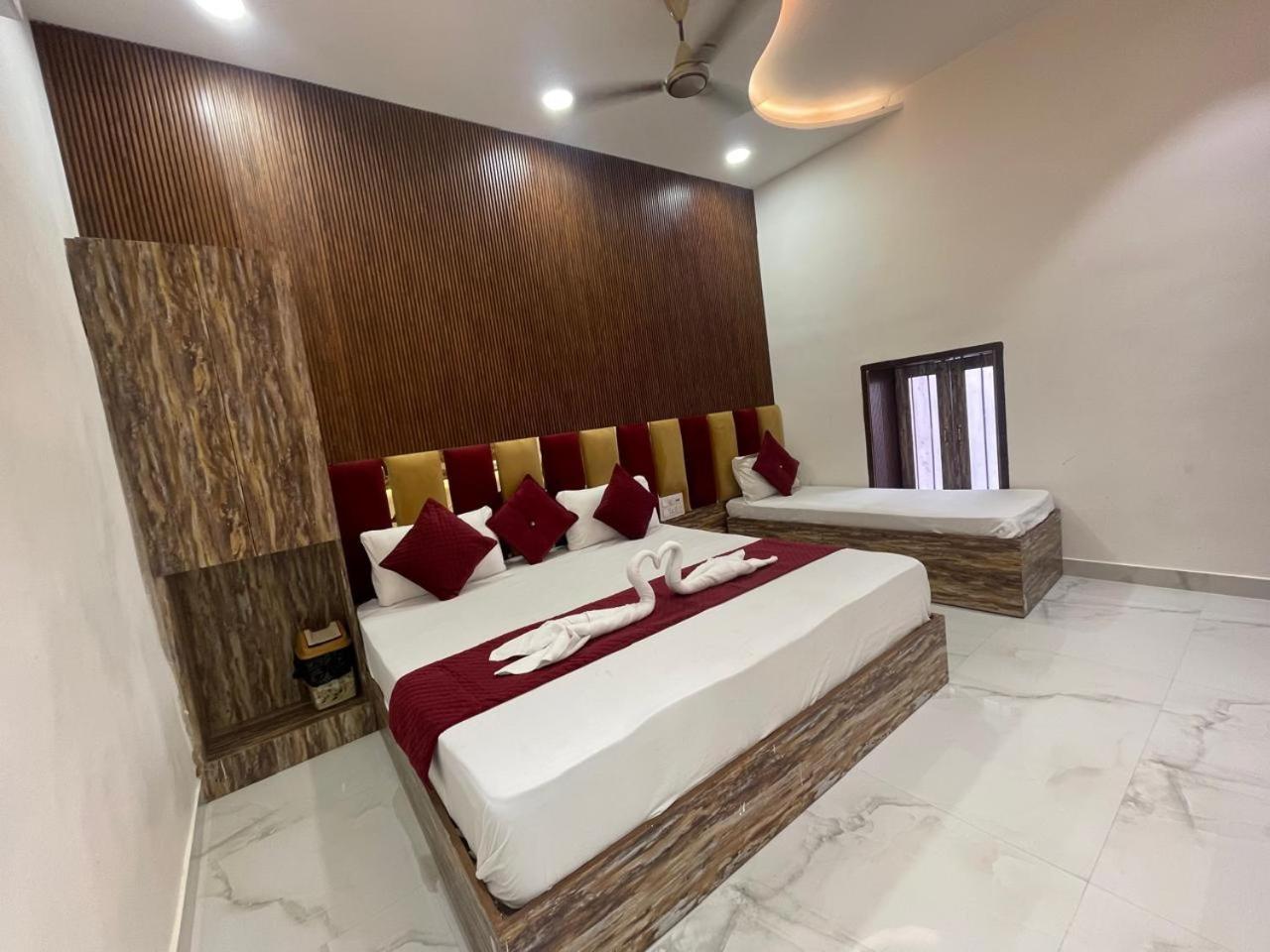 Hotel Robin Amritsar Exterior photo