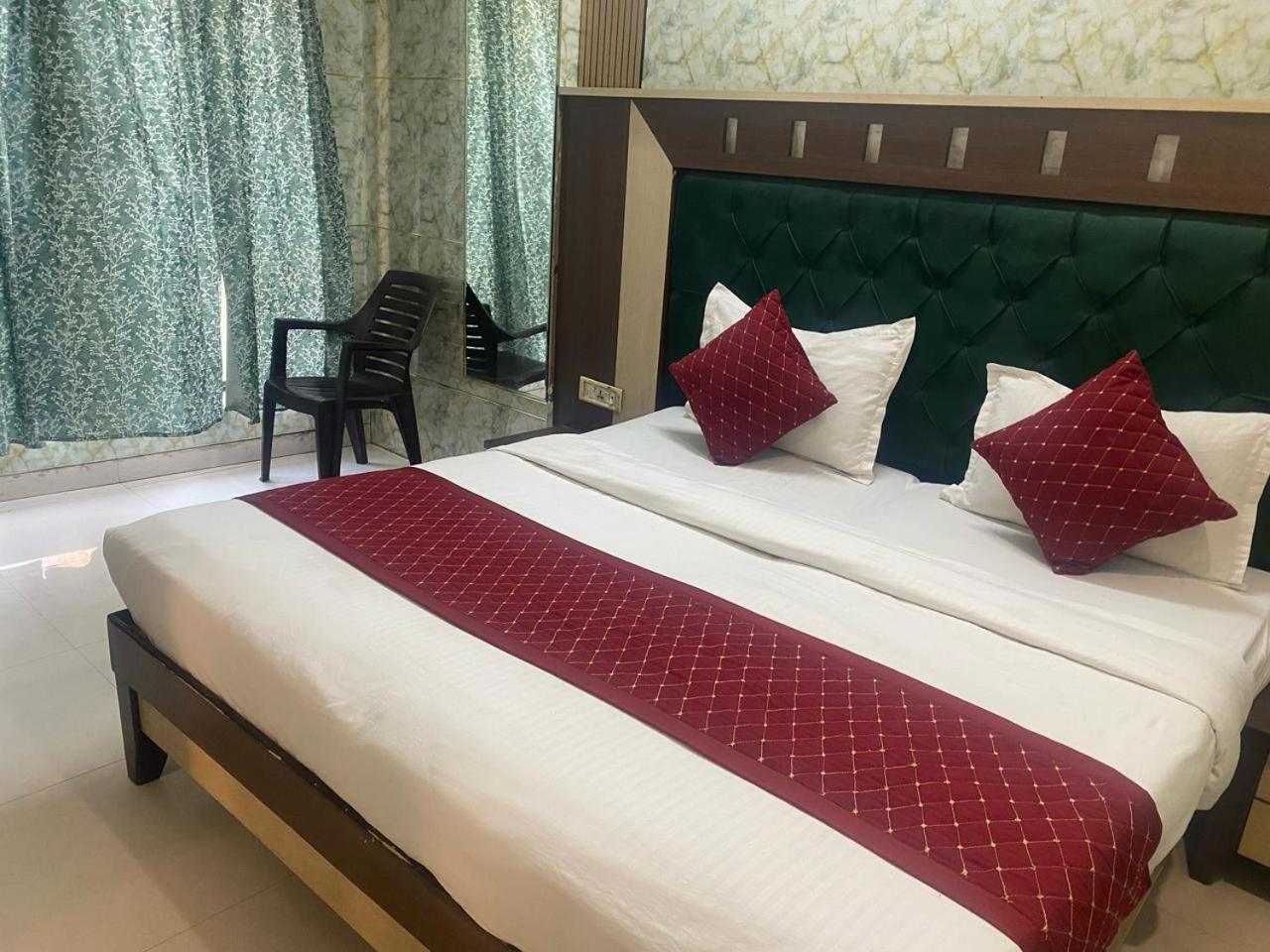 Hotel Robin Amritsar Exterior photo